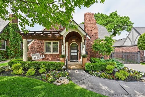 1608 S Florence Ave, Tulsa, OK, 74104-5211 | Card Image