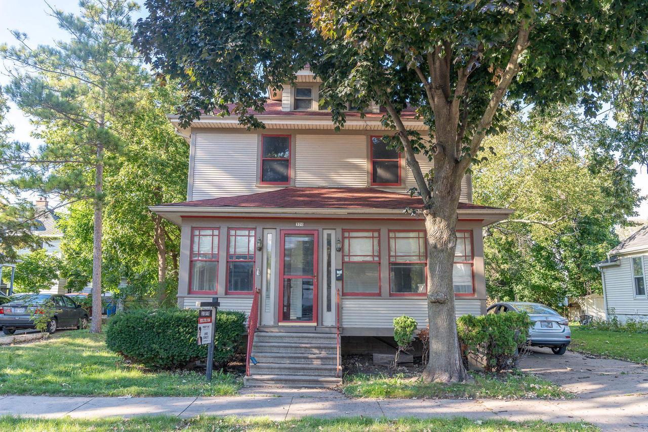 Melvin Ave, Oshkosh, WI 54901