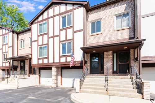 334 Ashland Ave, Highwood, IL, 60040-1104 | Card Image