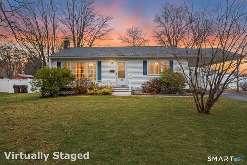 39 Perry Ln, Enfield, CT, 06082-4118 | Card Image