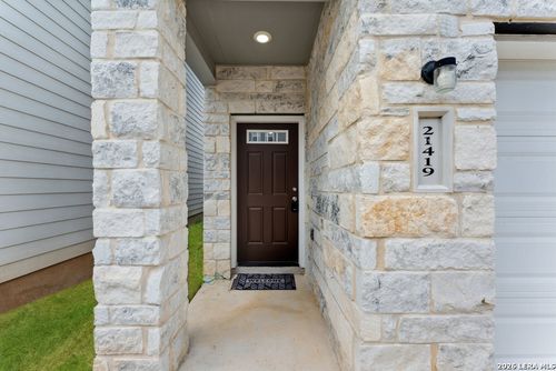 21419-21419 Sir Walter Ln, San Antonio, TX, 78256-4442 | Card Image