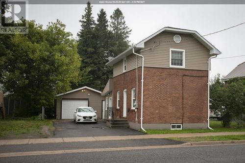 3 Henrietta Ave, Sault Ste. Marie, ON, P6C1Z2 | Card Image