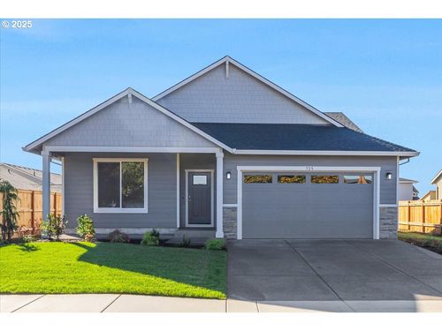 725 E 3rd St, Yamhill, OR, 97148-8613 | Card Image