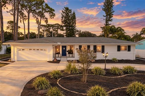 1302 Robin Rd S, ST PETERSBURG, FL, 33707-3829 | Card Image