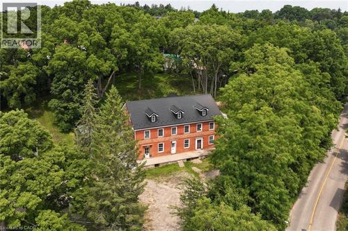 38 Shirk Pl, Kitchener, ON, N2K1R4 | Card Image