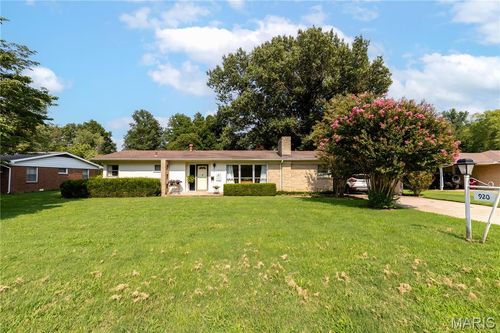 920 Hawthorn Dr, Sikeston, MO, 63801-4714 | Card Image