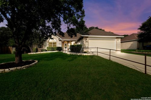 116 River Knl, Castroville, TX, 78009-2710 | Card Image