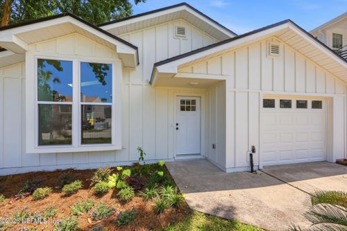 612 Lower 8th Ave S, Jacksonville Beach, FL, 32250-5258 | Card Image