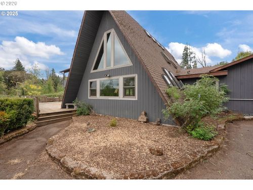 28430 Kingsbury Rd, Lebanon, OR, 97355-9349 | Card Image