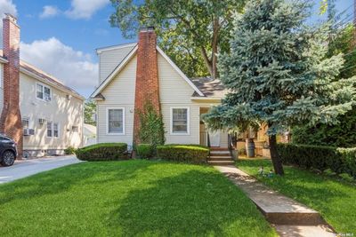 199 Lakeview Avenue, House other with 4 bedrooms, 2 bathrooms and null parking in Lynbrook NY | Image 2