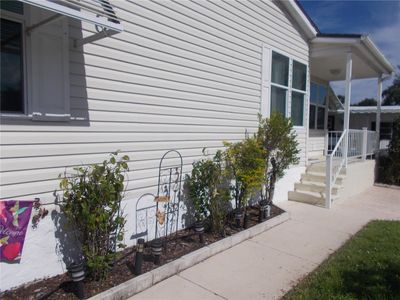 Walkway to Bonus Room Entrance | Image 2