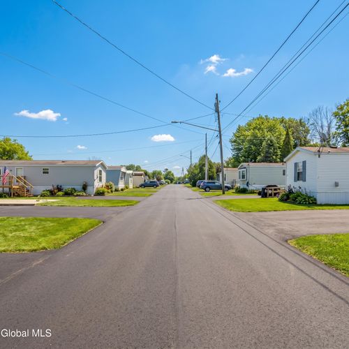 40 Meadow Ln, Champlain, NY, 12919-5251 | Card Image