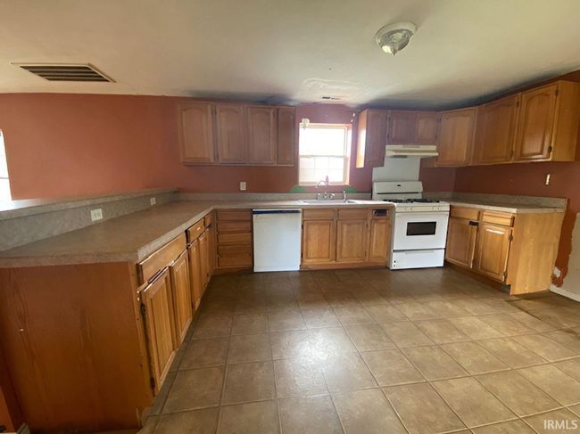 4117 N Walnut St, House other with 2 bedrooms, 2 bathrooms and null parking in Richland IN | Image 6