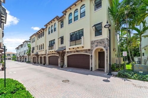 614 Windward Circle S, Boynton Beach, FL, 33435 | Card Image