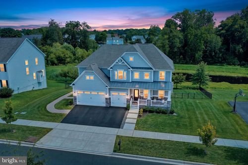 558 Spring Hollow Dr, MIDDLETOWN, DE, 19709-7816 | Card Image