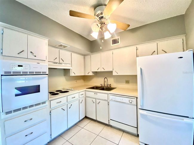 21 - 2311 Brisbane Street, Condo with 2 bedrooms, 2 bathrooms and null parking in Clearwater FL | Image 13