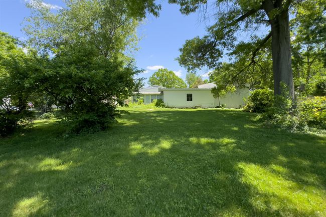 110 N Washington St, House other with 3 bedrooms, 1 bathrooms and 2 parking in Hudson IL | Image 33