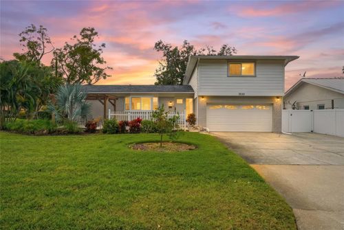 7035 14th St S, St Petersburg, FL, 33705-6105 | Card Image