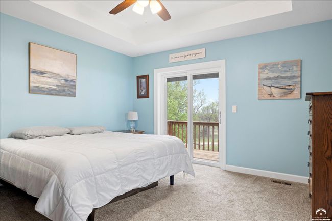 11096 43 Rd St, Home with 3 bedrooms, 3 bathrooms and null parking in Perry KS | Image 22