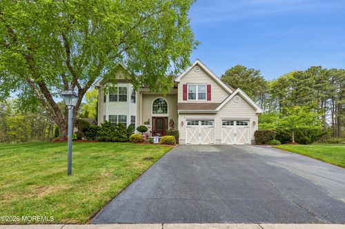 10 Dori Ln, Barnegat, NJ, 08005-2223 | Card Image