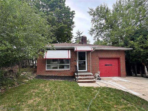 5315 Arch St, Maple Heights, OH, 44137-1548 | Card Image