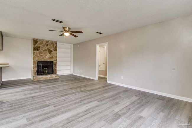 2360 Shoal Creek Dr, House other with 3 bedrooms, 2 bathrooms and null parking in Pensacola FL | Image 6
