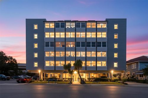 32-841 4th Ave N, ST PETERSBURG, FL, 33701-2700 | Card Image