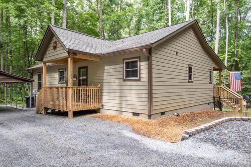 129 Sleepy Holw, Murphy, NC, 28906-9054 | Card Image