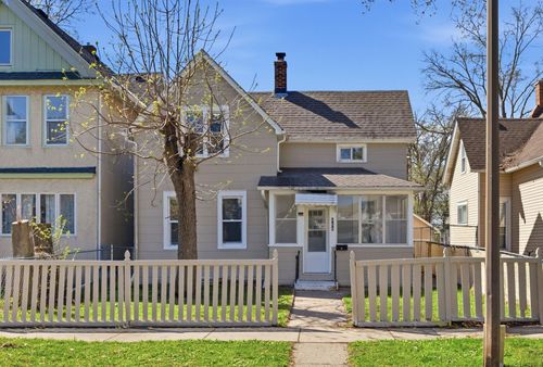 864 Sims Ave, Saint Paul, MN, 55106-3826 | Card Image