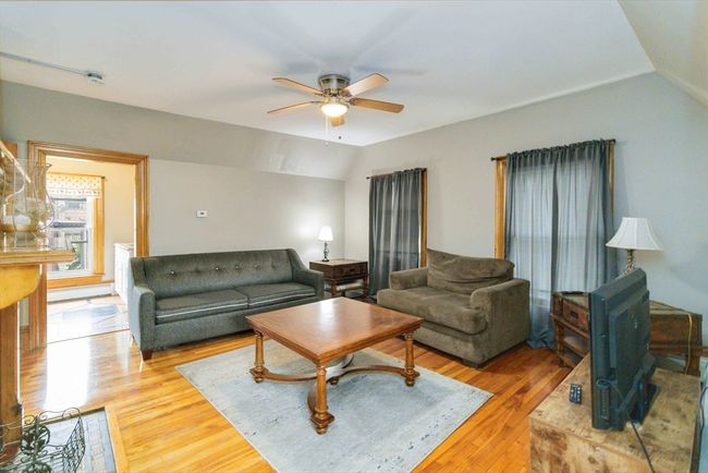20 Edward St, House other with 8 bedrooms, 8 bathrooms and 7 parking in Worcester MA | Image 35