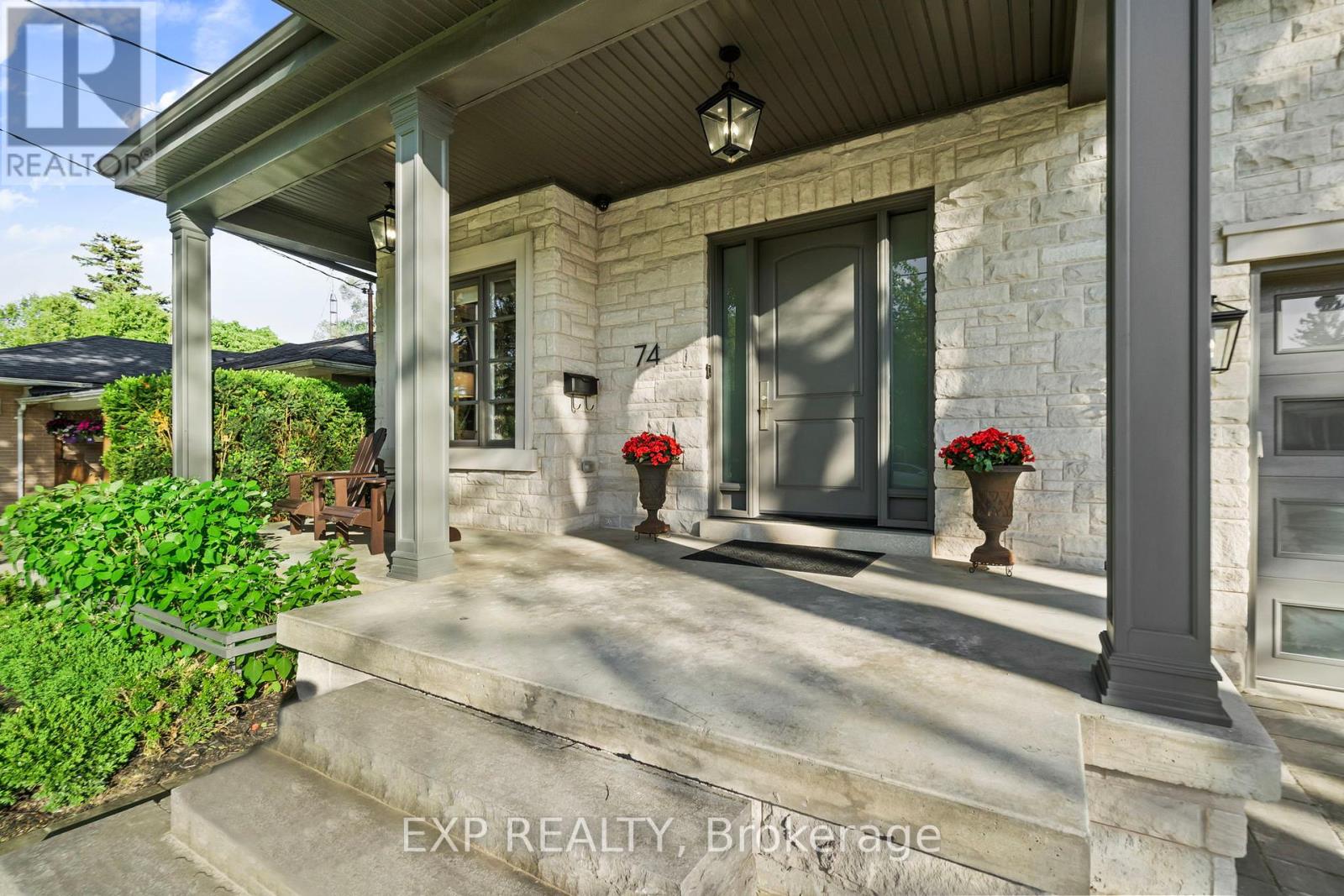Residential in Richmond Hill (Crosby) 2
