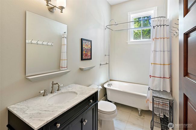 5940 Rose Loop Ne, House other with 3 bedrooms, 3 bathrooms and null parking in Bainbridge Island WA | Image 31