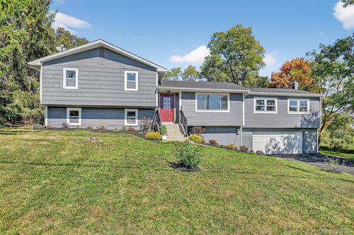 10 Elizabeth Dr, Wallkill, NY, 12589-4123 | Card Image