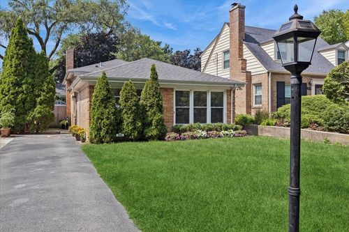 552 Burton Ave, Highland Park, IL, 60035-4932 | Card Image