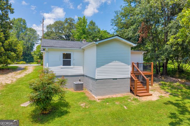 1813 W Currahee St, House other with 3 bedrooms, 2 bathrooms and null parking in Toccoa GA | Image 7