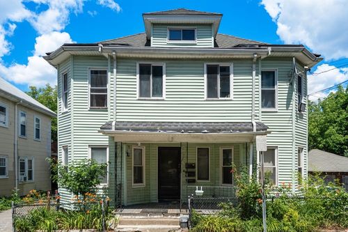 12 Douglas Ave, Somerville, MA, 02145 | Card Image