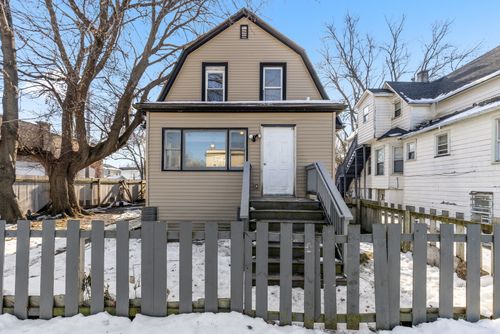 515 May St, Waukegan, IL, 60085-7444 | Card Image