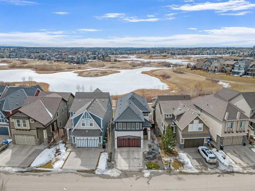 153 Marquis Point Se, Home with 4 bedrooms, 3 bathrooms and 4 parking in Calgary AB | Card Image