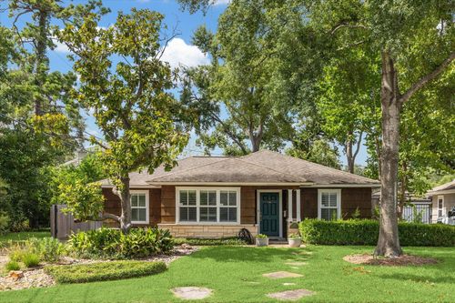 1119 Grovewood Ln, Houston, TX, 77008-6305 | Card Image