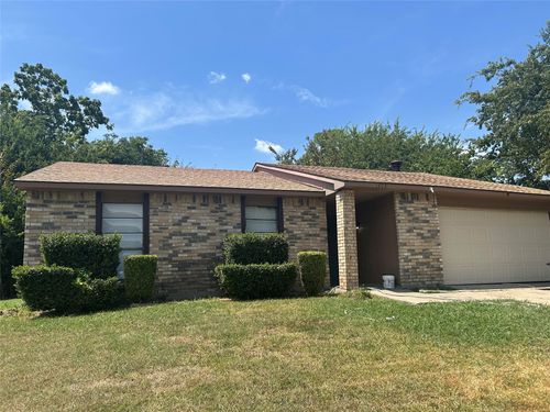 1605 Pilot Way, Garland, TX, 75040-8235 | Card Image