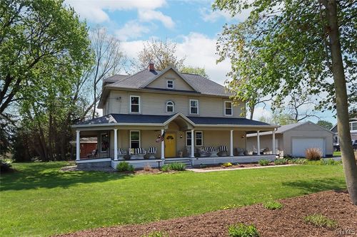 1 Sparrow Ln, Fayetteville, NY, 13066-1649 | Card Image