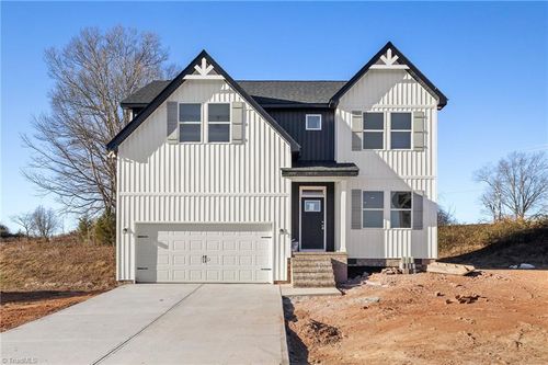 106 Indian Wells Court, Harmony, NC, 28634 | Card Image