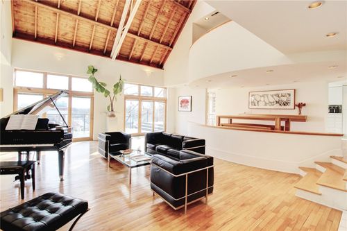 80 W Lafayette St, Fayetteville, AR, 72701-4215 | Card Image