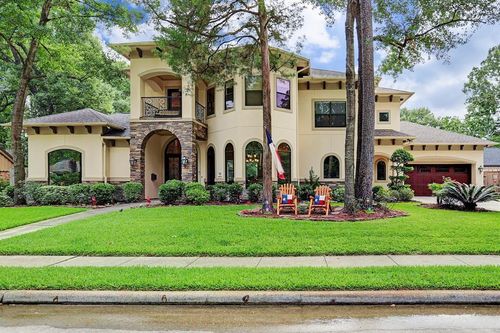 1611 Lynnview Dr, Houston, TX, 77055-3429 | Card Image