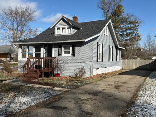 1920 Schoolcraft St, Holt, MI, 48842-1728 | Card Image