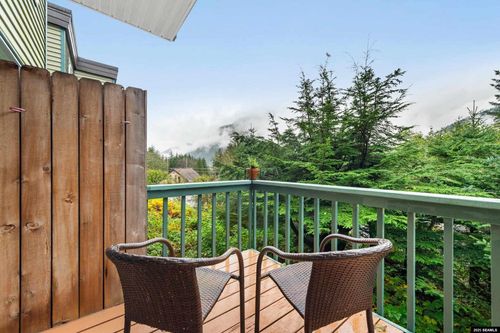 2753 John St, Juneau, AK, 99801-2021 | Card Image