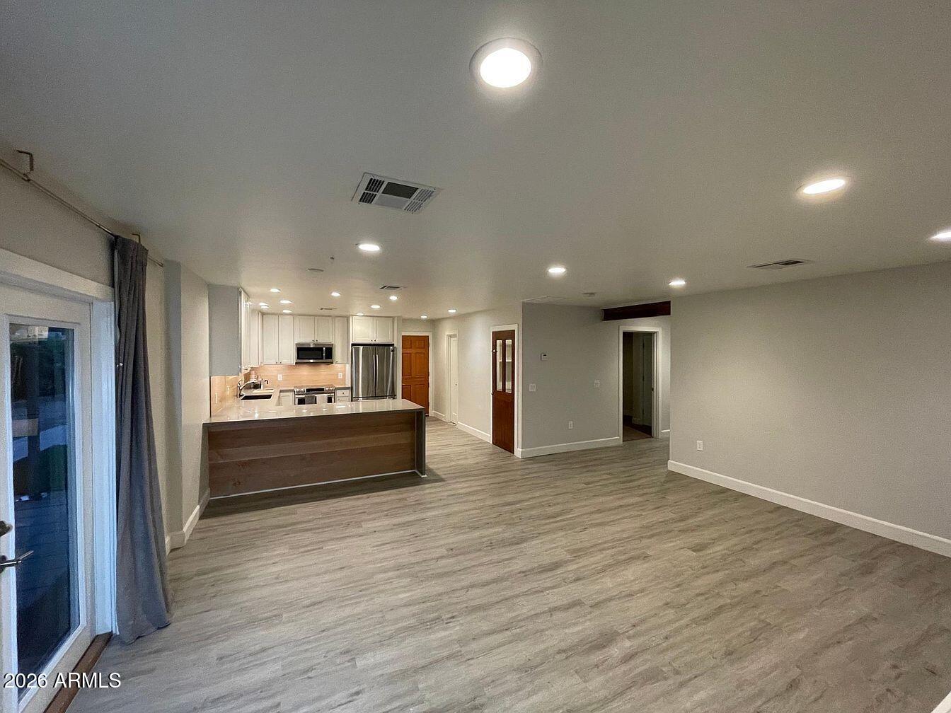 Residential Income in Phoenix 4