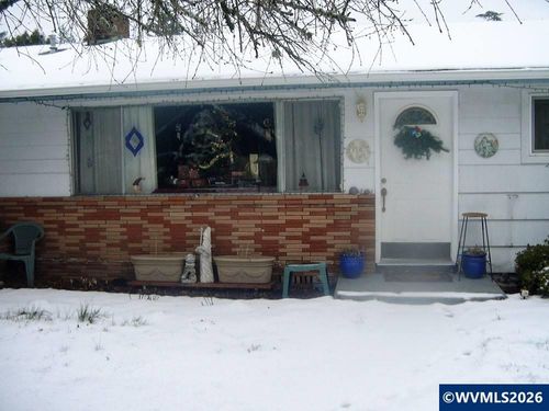 854 Sw Swift Ave, Mill City, OR, 97360-2304 | Card Image
