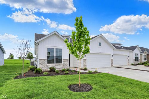1627 Clover Crossing Dr, Greenfield, IN, 46140 | Card Image