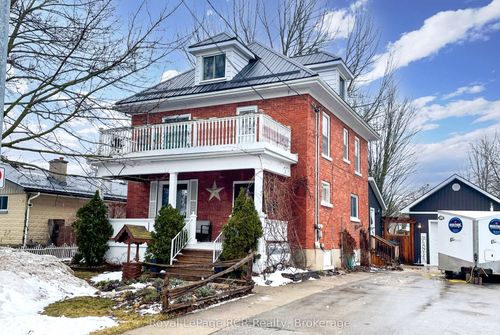 270 13th St, Hanover, ON, N4N1X3 | Card Image